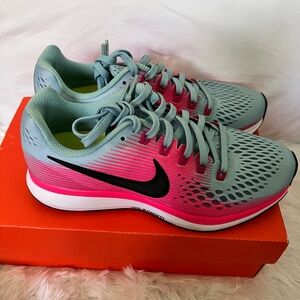 Nike Women's Running Shoes - Grey and Pink